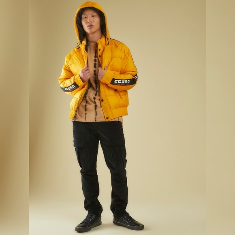 GUESS Wave Sport Puffer Jacket - Picture 5 of 5